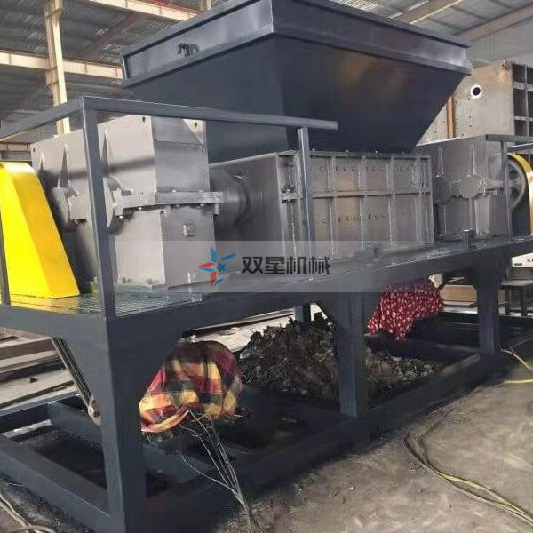 皓星大型橡胶粉碎机