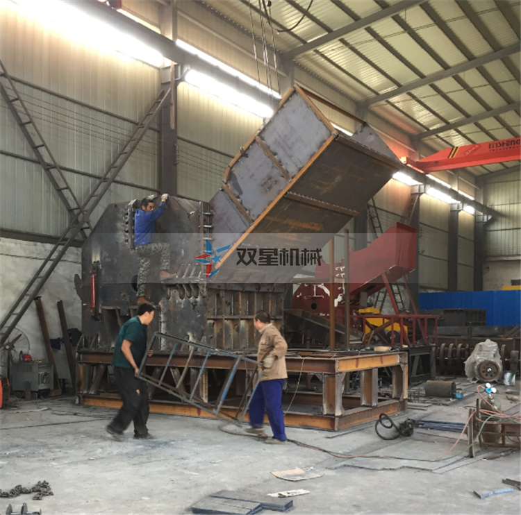 废铝粉碎机厂家生产现场