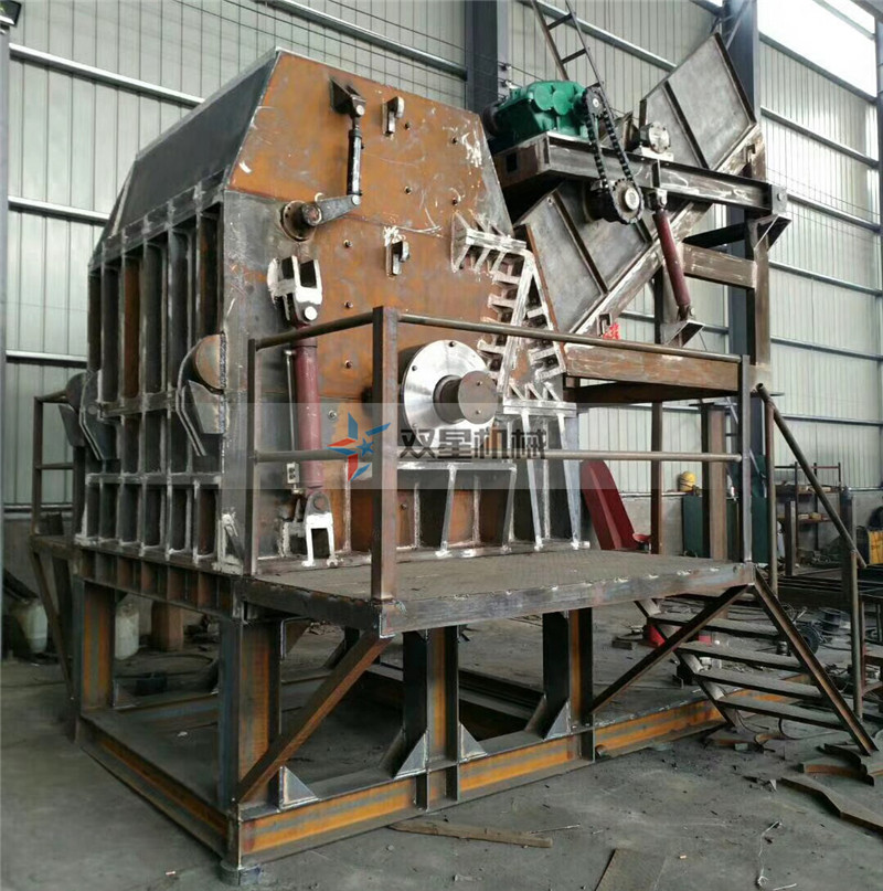 未喷漆废铁粉碎机