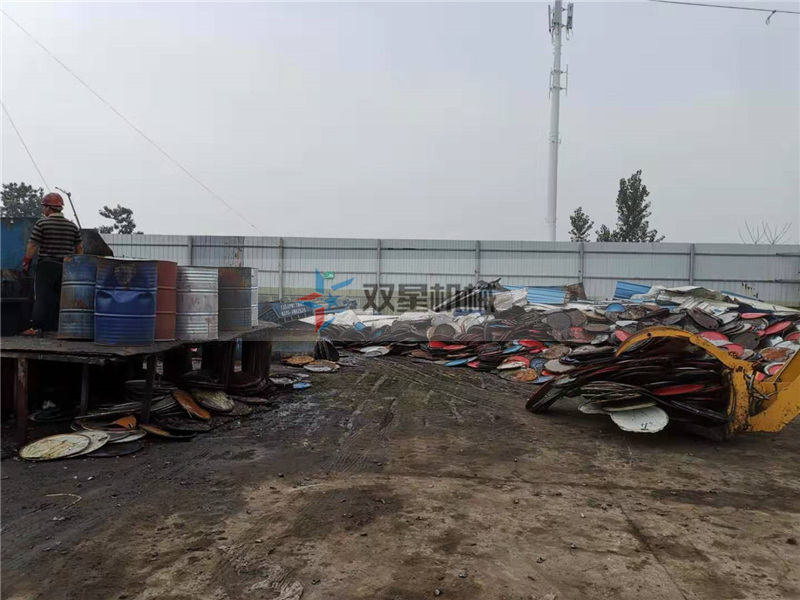 油桶粉碎机生产线