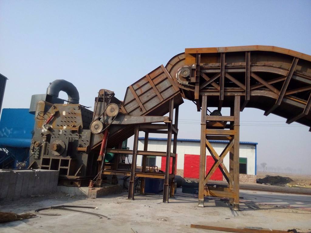 粉碎机客户生产现场