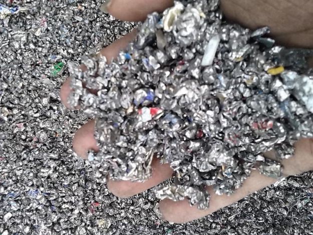 易拉罐粉碎机粉碎效果