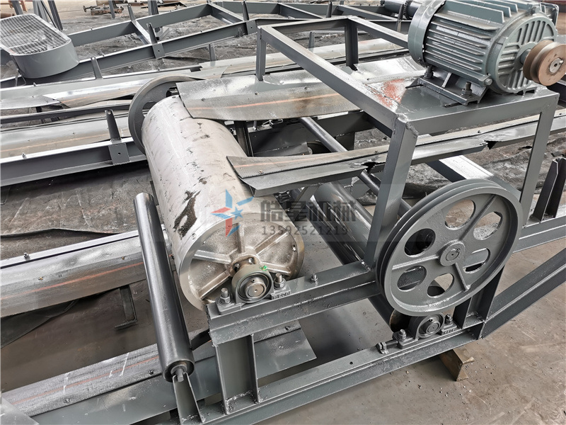 <a href='https://www.shuangxingzg.com/1/54.html' target='_blank'><span>废铝粉碎机</span></a>配件-磁力分选机