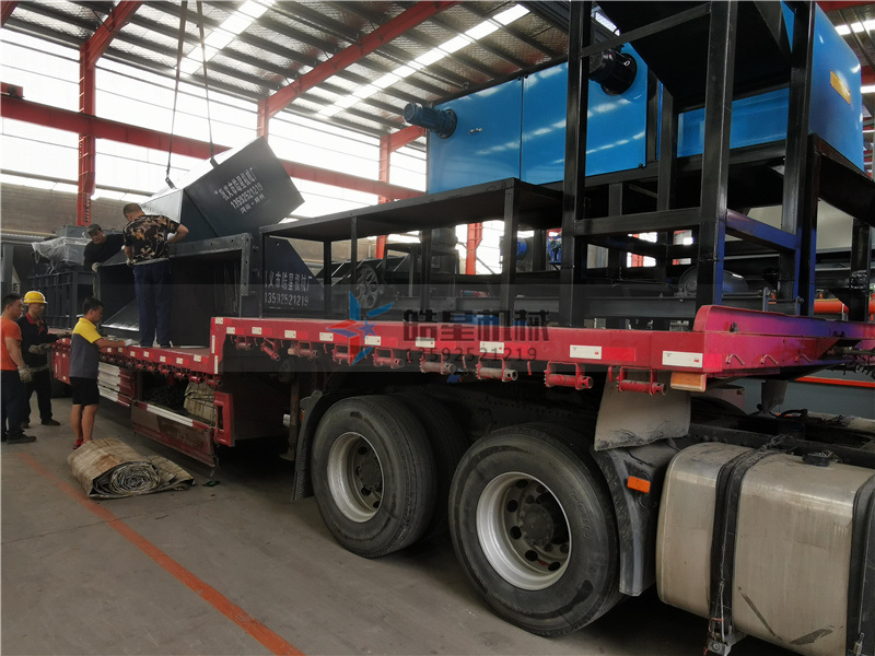 金属粉碎机整套设备生产线发货