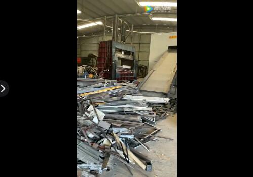 四川客户断桥铝粉碎分选生产线现场视频