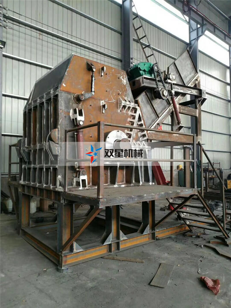 金属粉碎机现场实拍